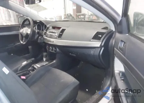 2011 Mitsubishi Lancer Es z USA, uszkodzony, nr VIN JA32U2FU1BU039984